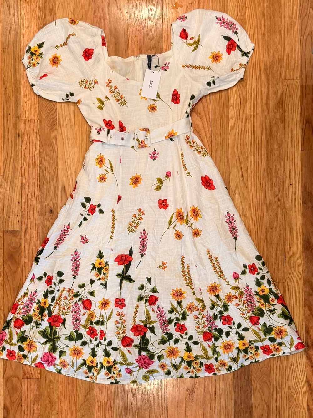 NWT LOV by Westside Floral Linen Blend V-Neck Dress w/ Belt S